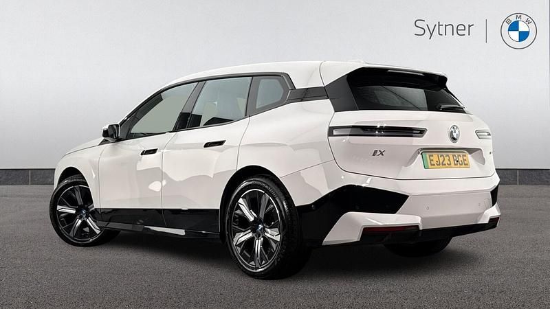 Used BMW iX M Sport 236 kW (322 HP) 2023 White SUV