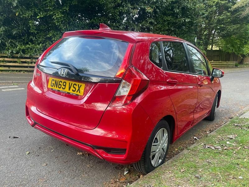Begagnad Honda Jazz S 2019 Röd Halvkombi