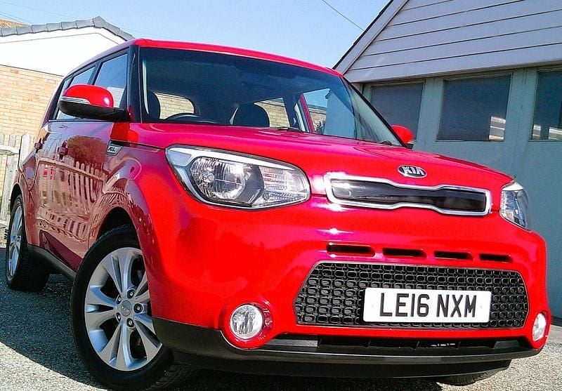 Red Used 2016 Kia Soul SUV | £5,250 (Fair price) - Image 1/4