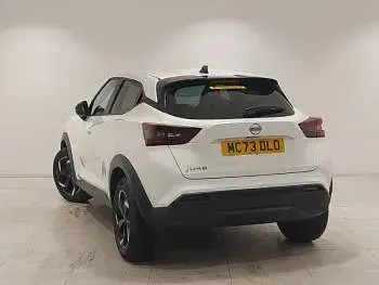 Used Nissan Juke N-Connecta 114 HP (83 kW) 2024 White SUV