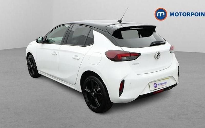 Used Vauxhall Corsa 131 HP (96 kW) 2023 White Hatchback