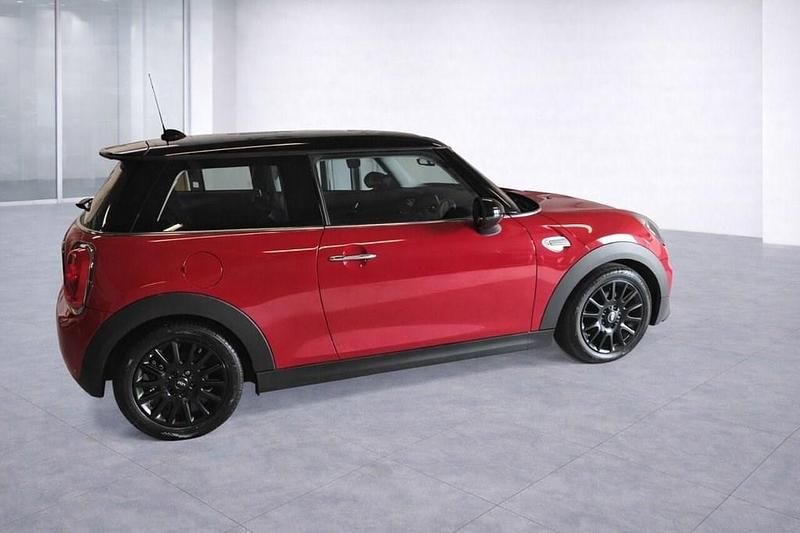 Used Mini Cooper Hatch 136 HP (100 kW) 2016 Red Hatchback