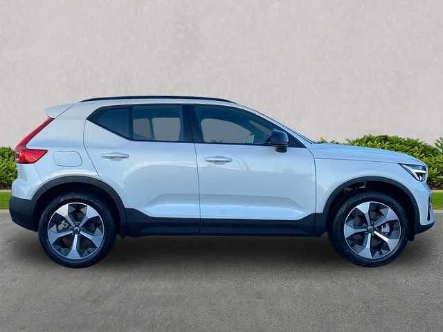 Used Volvo XC40 Plus 197 HP (144 kW) 2025 Grey SUV