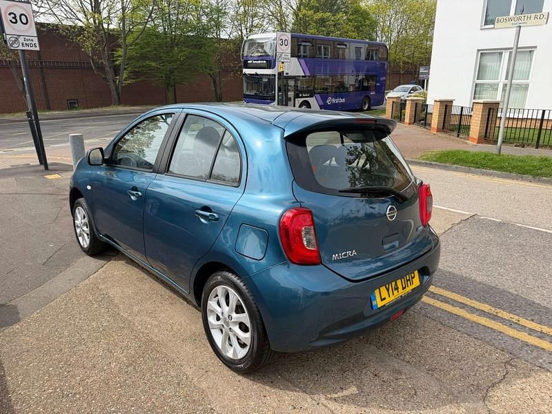 Begagnad Nissan Micra Acenta 2014 Blå Halvkombi