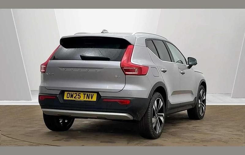 Used Volvo XC40 Ultra 194 HP (142 kW) 2025 Silver SUV