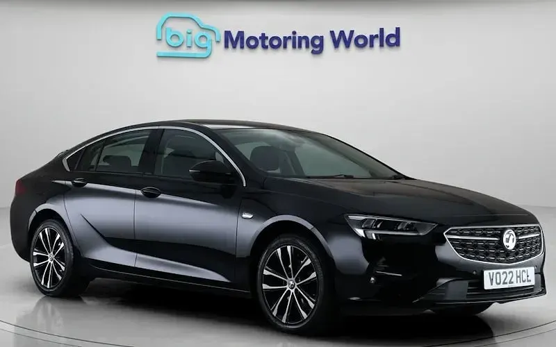 Used Vauxhall Insignia Edition 122 HP (89 kW) 2021 Hatchback