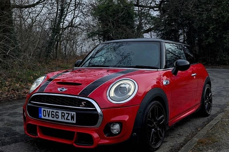 Used Mini Cooper S Hatch 2016 Red Hatchback