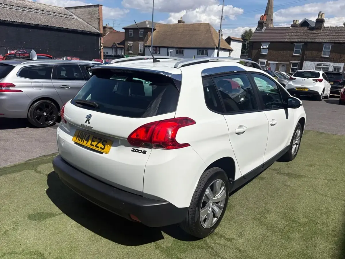 Used Peugeot 2008 Active 2014 White SUV
