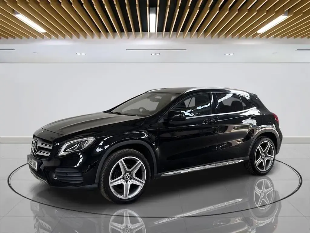Used Mercedes GLA180 AMG line 122 HP (89 kW) 2019 Black SUV