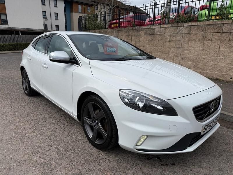 Usado Volvo V40 R-Design 115 HP (84 kW) 2013 Branco Citadino