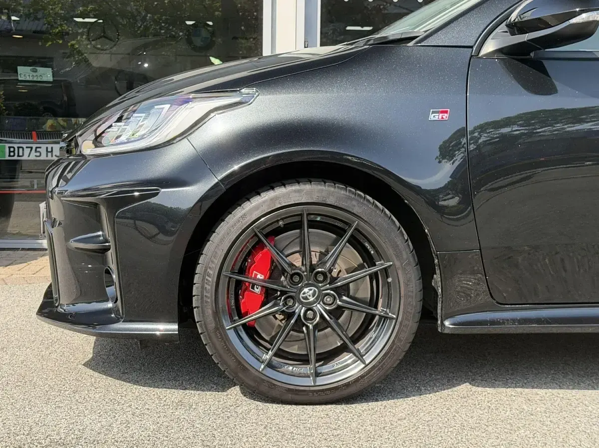 Used Toyota Yaris 272 HP (200 kW) 2022 Black Hatchback