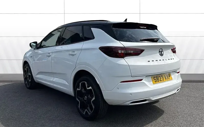 Used Vauxhall Grandland X Ultimate 131 HP (96 kW) 2023 White SUV