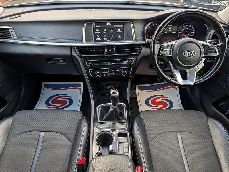 Used Kia Optima 134 HP (98 kW) 2019 Satin silver Sedan