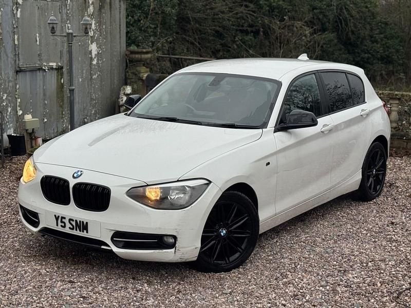 Used BMW 116 Sport Line 2012 White Hatchback