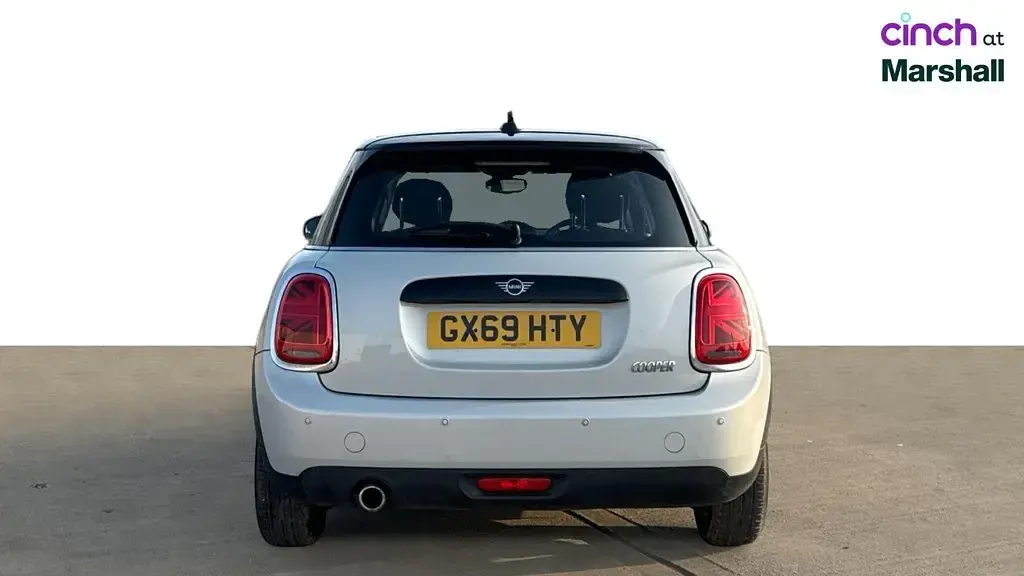 Used Mini Cooper Classic 136 HP (100 kW) 2019 Silver Hatchback