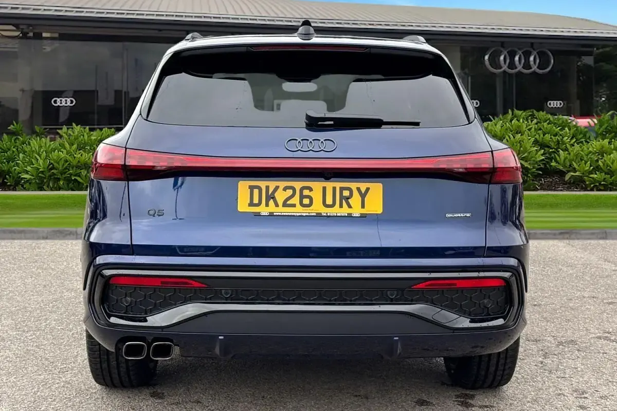 Used Audi Q5 Comfort 204 HP (150 kW) 2026 Blue SUV