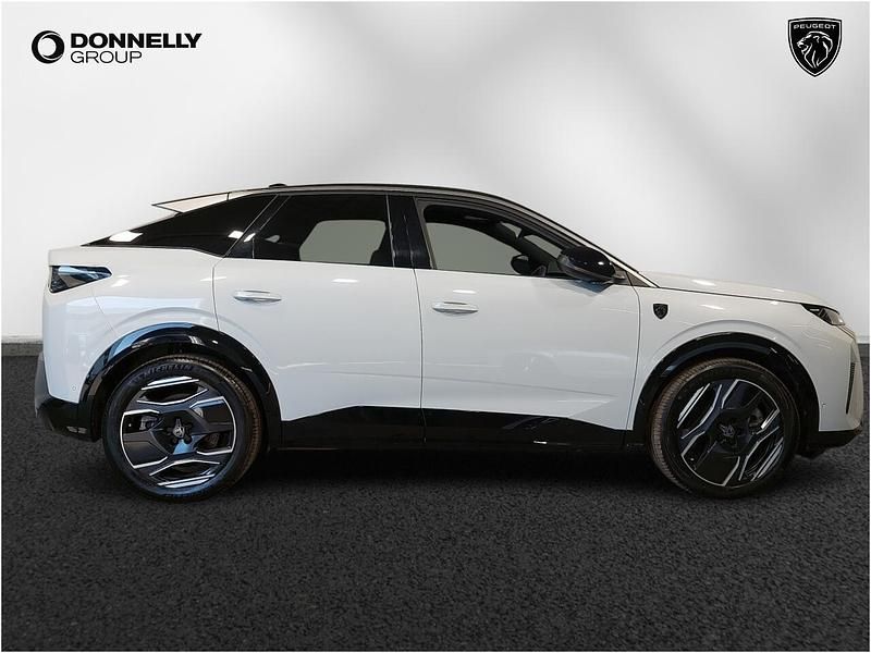 Used Peugeot e-3008 GT 152 kW (207 HP) 2024 White SUV