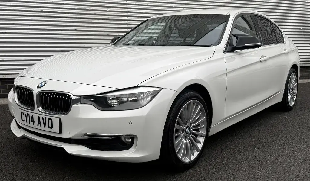 Used BMW 325 Luxury Line 2014 White Sedan