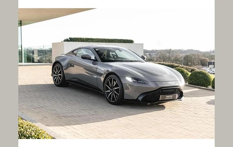 Used Aston Martin Vantage 502 HP (369 kW) 2018 Grey Coupe