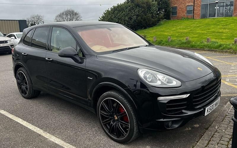 Used Porsche Cayenne Platinum Edition 262 HP (192 kW) 2016 Black SUV