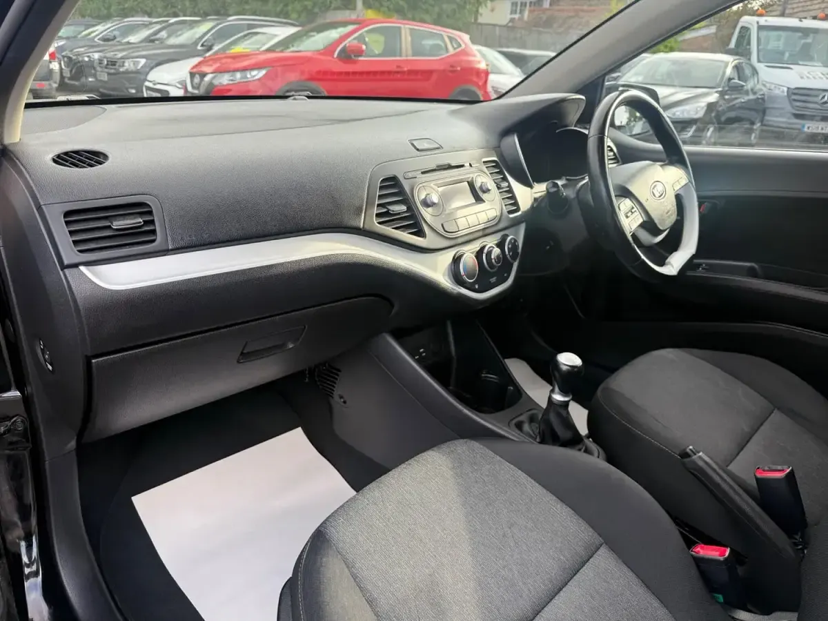Used Kia Picanto Air 66 HP (48 kW) 2016 Black Hatchback