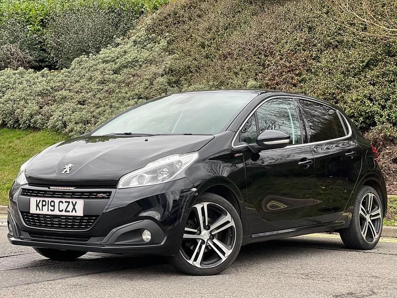 Used Peugeot 208 GT-line 110 HP (80 kW) 2019 Black Hatchback