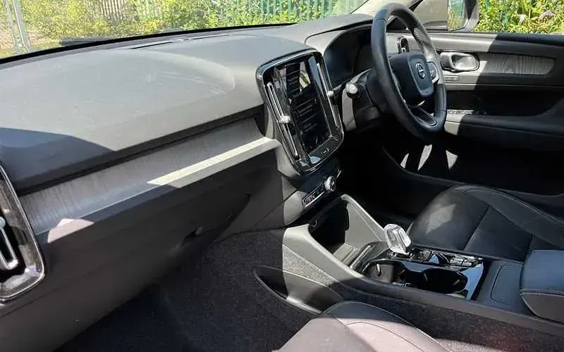 Used Volvo XC40 Inscription 163 HP (119 kW) 2021 Grey SUV