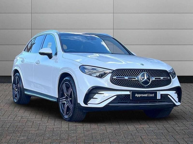 White Used 2025 Mercedes GLC300e AMG Line Premium SUV | £48,990 (A bit pricey) - Image 1/4