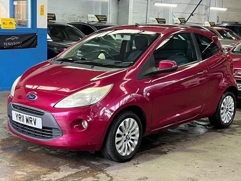 Used Ford Ka Zetec 69 HP (50 kW) 2011 Red Hatchback