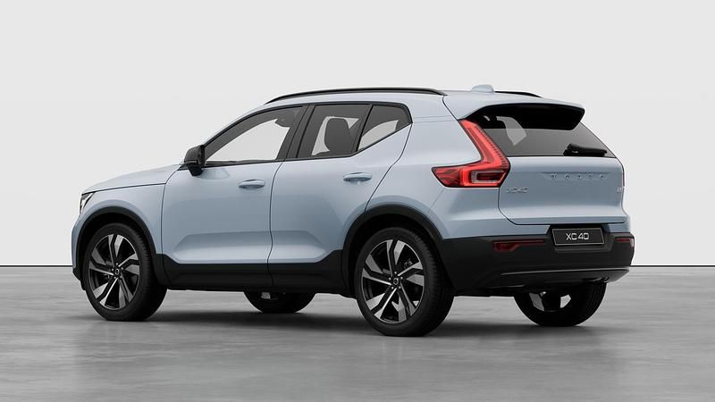 New Volvo XC40 Ultra 163 HP (119 kW) 2025 Cloud blue SUV