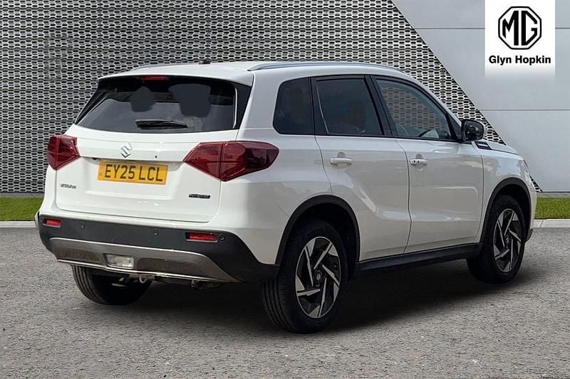 Used Suzuki Vitara 2025 White Hatchback