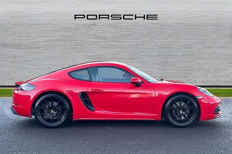 Used Porsche Cayman 400 HP (294 kW) 2021 Guards red Coupe