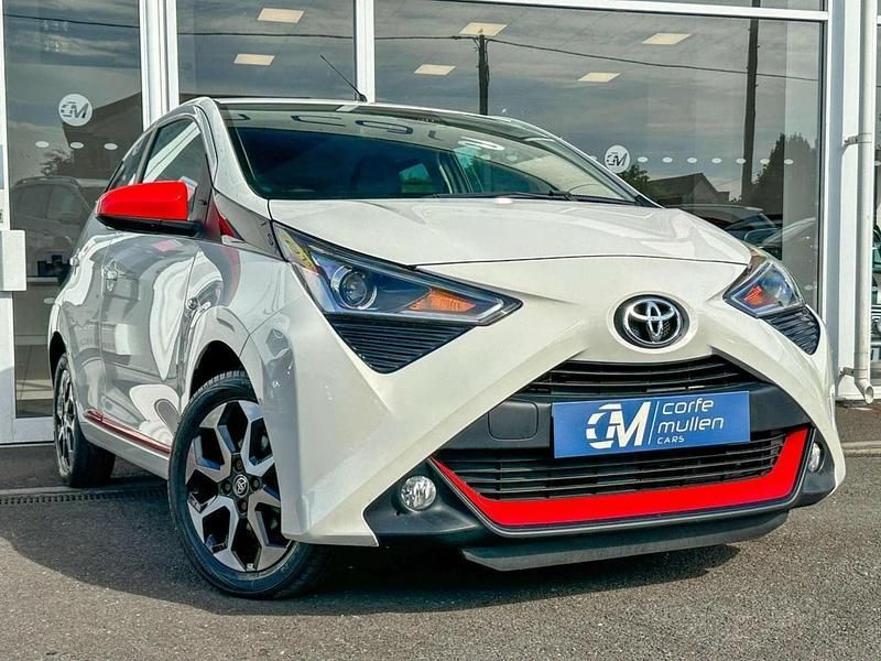White Used 2020 Toyota Aygo Trend Hatchback | £12,295 (Fair price) - Image 1/4