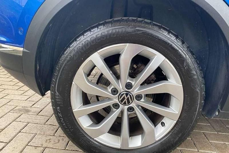 Used VW T-Roc Style 150 HP (110 kW) 2022 Blue SUV