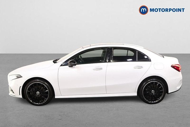 Used Mercedes A250 AMG Line Premium Plus 218 HP (160 kW) 2022 White Sedan