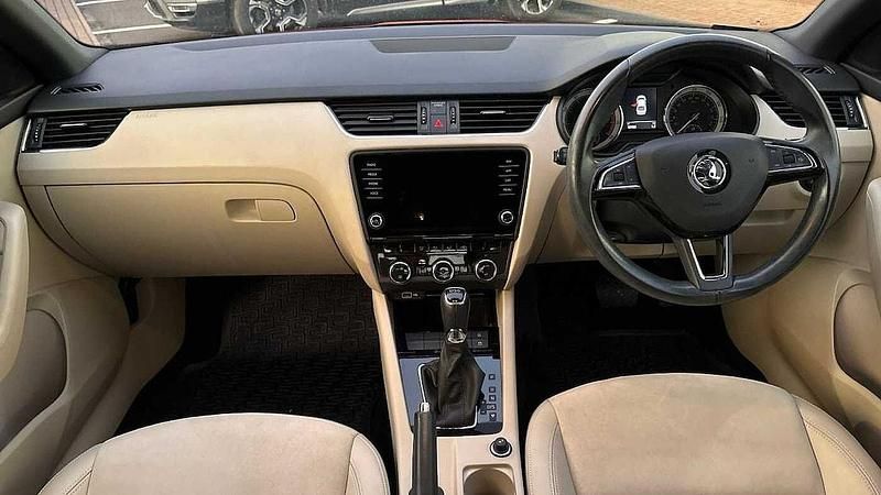 Red Used 2019 Skoda Octavia SE L Hatchback | £14,495 (Good price) - Image 1/4