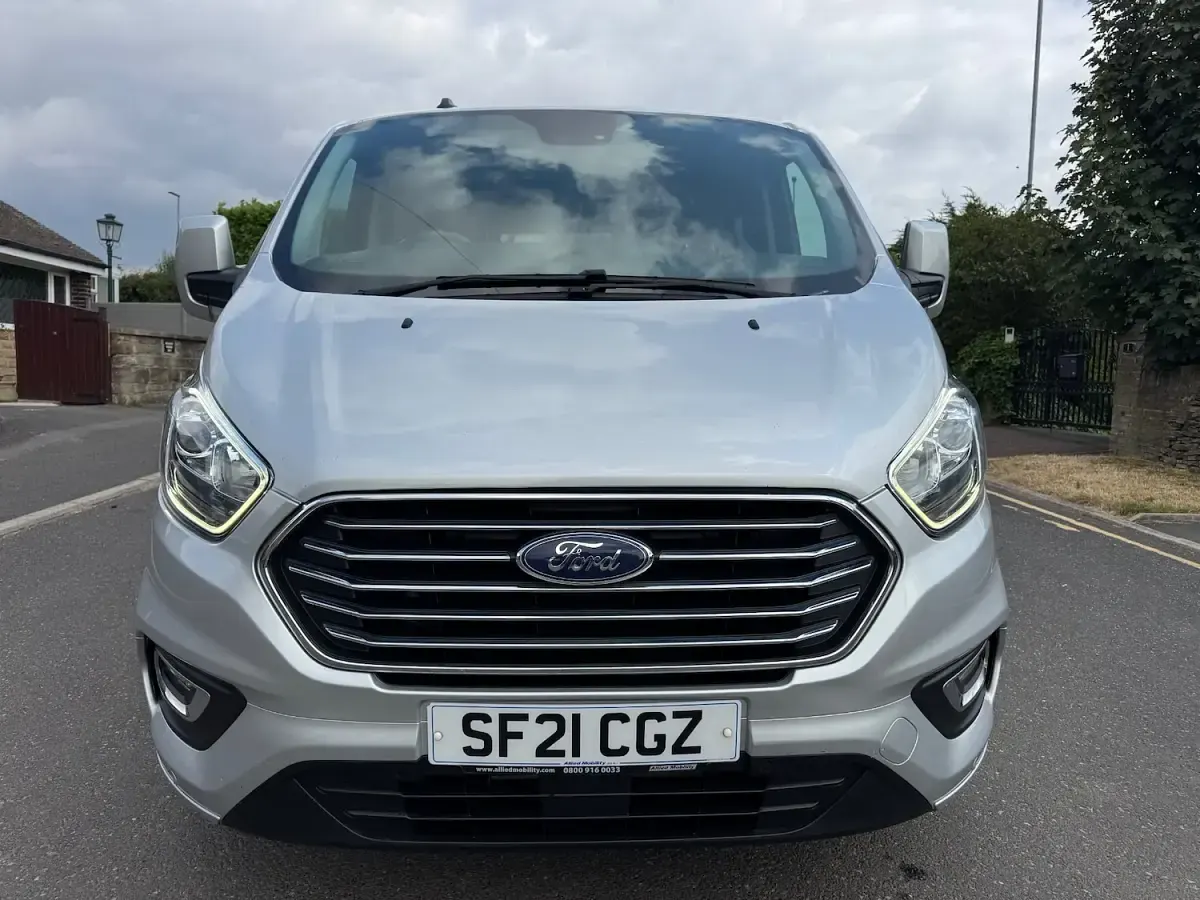 Used Ford Tourneo Custom Titanium 2021 Silver Van