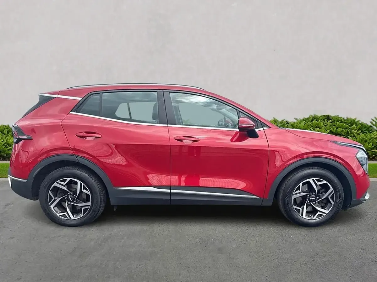Used Kia Sportage 157 HP (115 kW) 2024 Red SUV