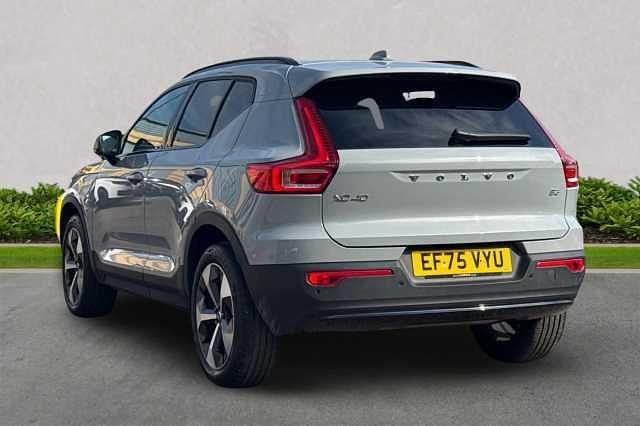 Used Volvo XC40 Plus 163 HP (119 kW) 2025 SUV