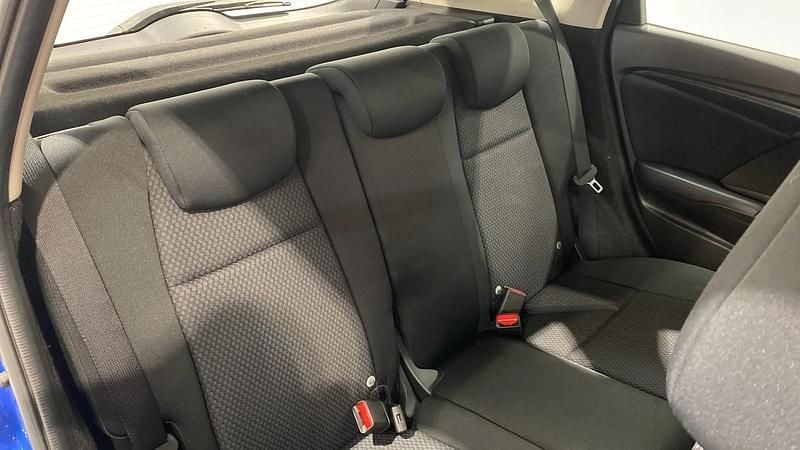 Used Honda Jazz S 102 HP (75 kW) 2019 Blue Hatchback