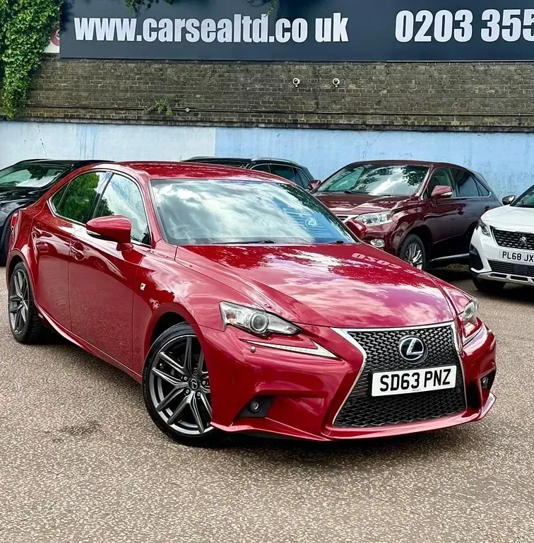Used Lexus IS300h Sport Line 223 HP (164 kW) 2013 Red Sedan