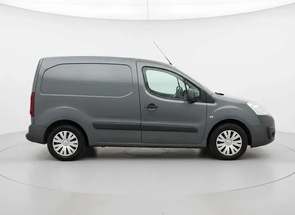 Used Citroën Berlingo 75 HP (55 kW) 2017 Grey MPV