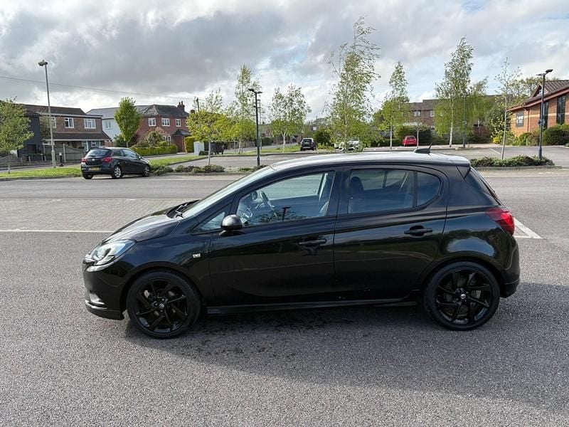 Second-hand Vauxhall Corsa SRi 90 CP (66 kW) 2019 Negru Hatchback