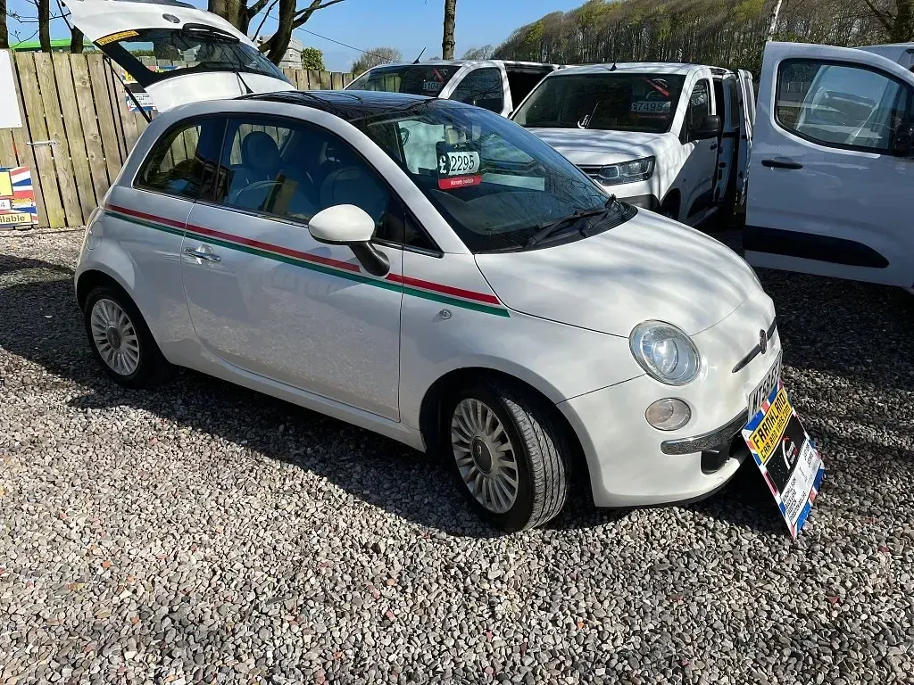 Second-hand Fiat 500 Lounge 69 CP (50 kW) 2009 Alb Cabrio