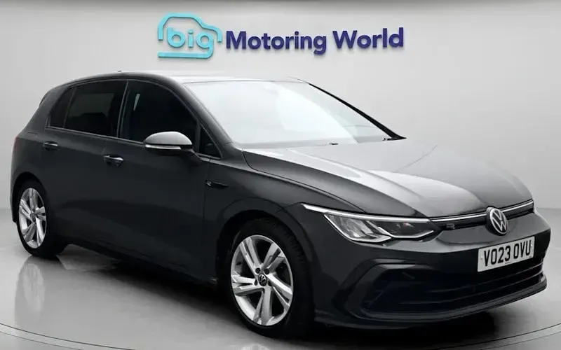 Used VW Golf VIII R-line 150 HP (110 kW) 2023 Hatchback