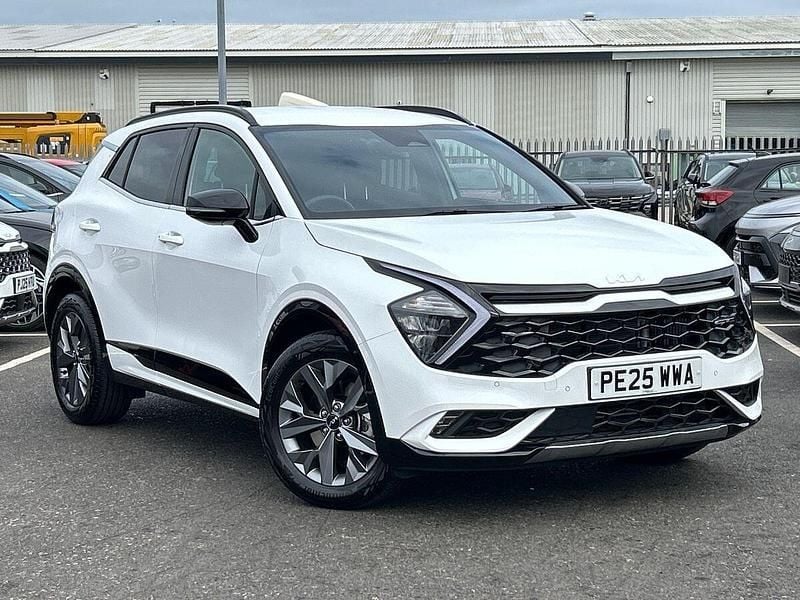 White Used 2025 Kia Sportage 2 SUV | £28,241 (Super price) - Image 1/4
