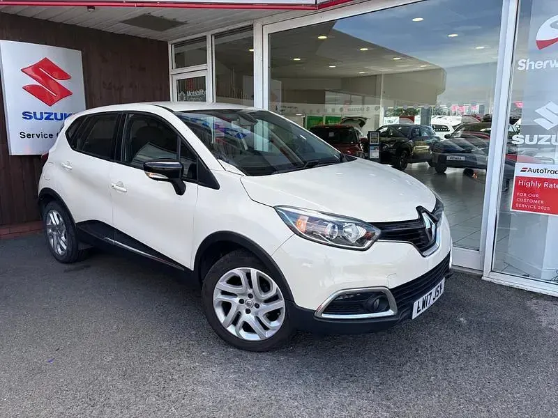 Used Renault Captur Dynamique 90 HP (66 kW) 2016 SUV