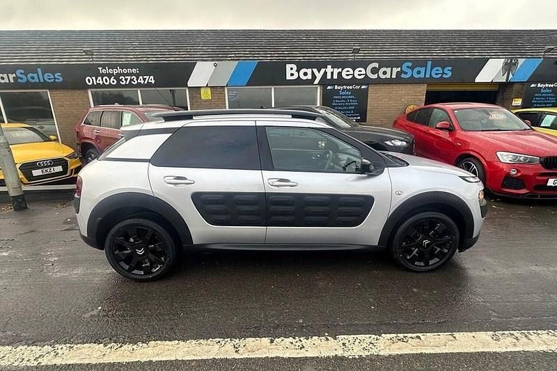 Silver Used 2017 Citroën C4 Cactus Flair Hatchback | £4,695 (Good price) - Image 1/1