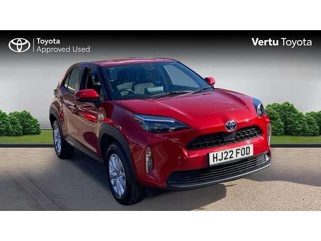 Red Used 2022 Toyota Yaris Cross SUV | £15,615 - Image 1/4