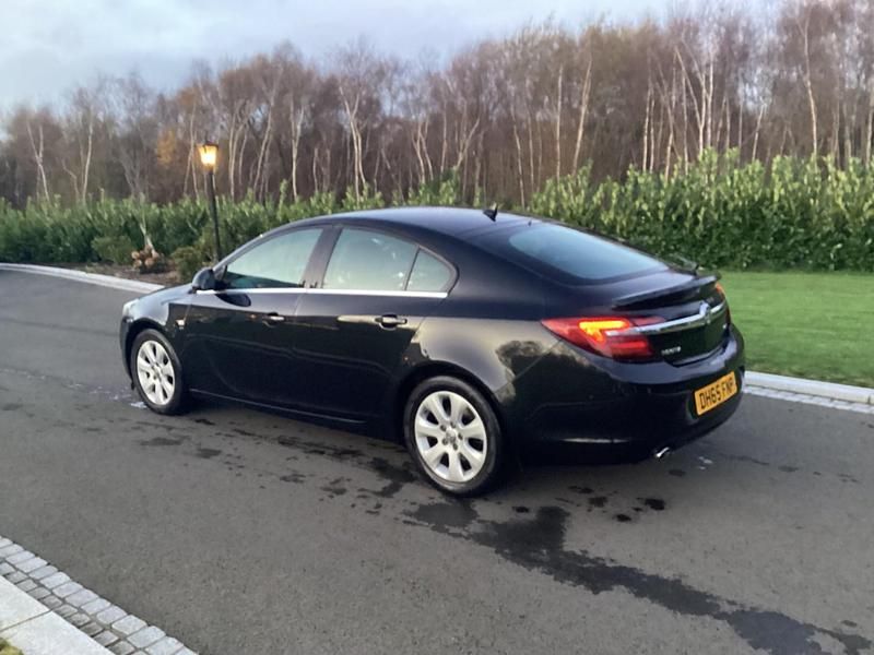 Used Vauxhall Insignia SRi 2016 Black Hatchback